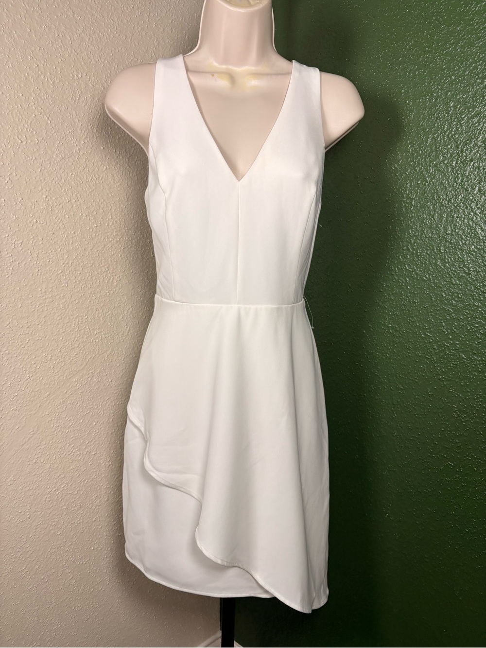 Sleeveless White V-Neck  Asymmetrical Ruffled Dress
